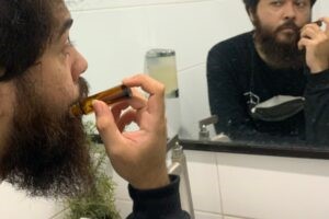 Berapa Lama Minoxidil Kering Setelah Ngoles Brewok?