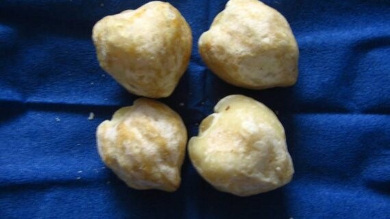 Menumbuhkan Brewok Dengan Kemiri